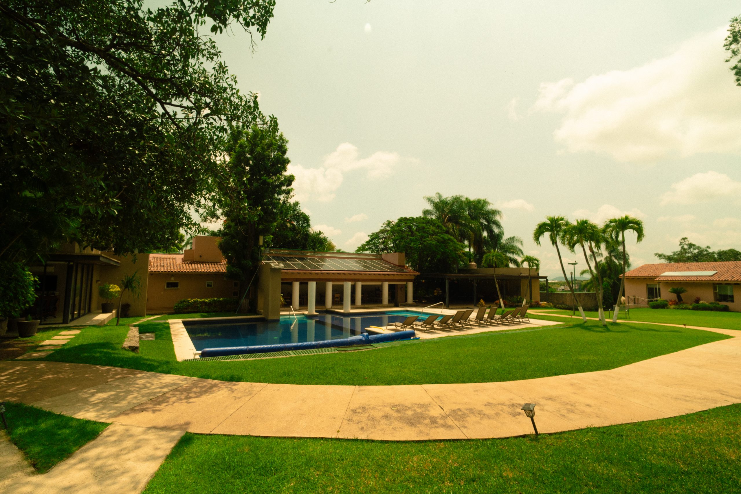 Image gallery marquee