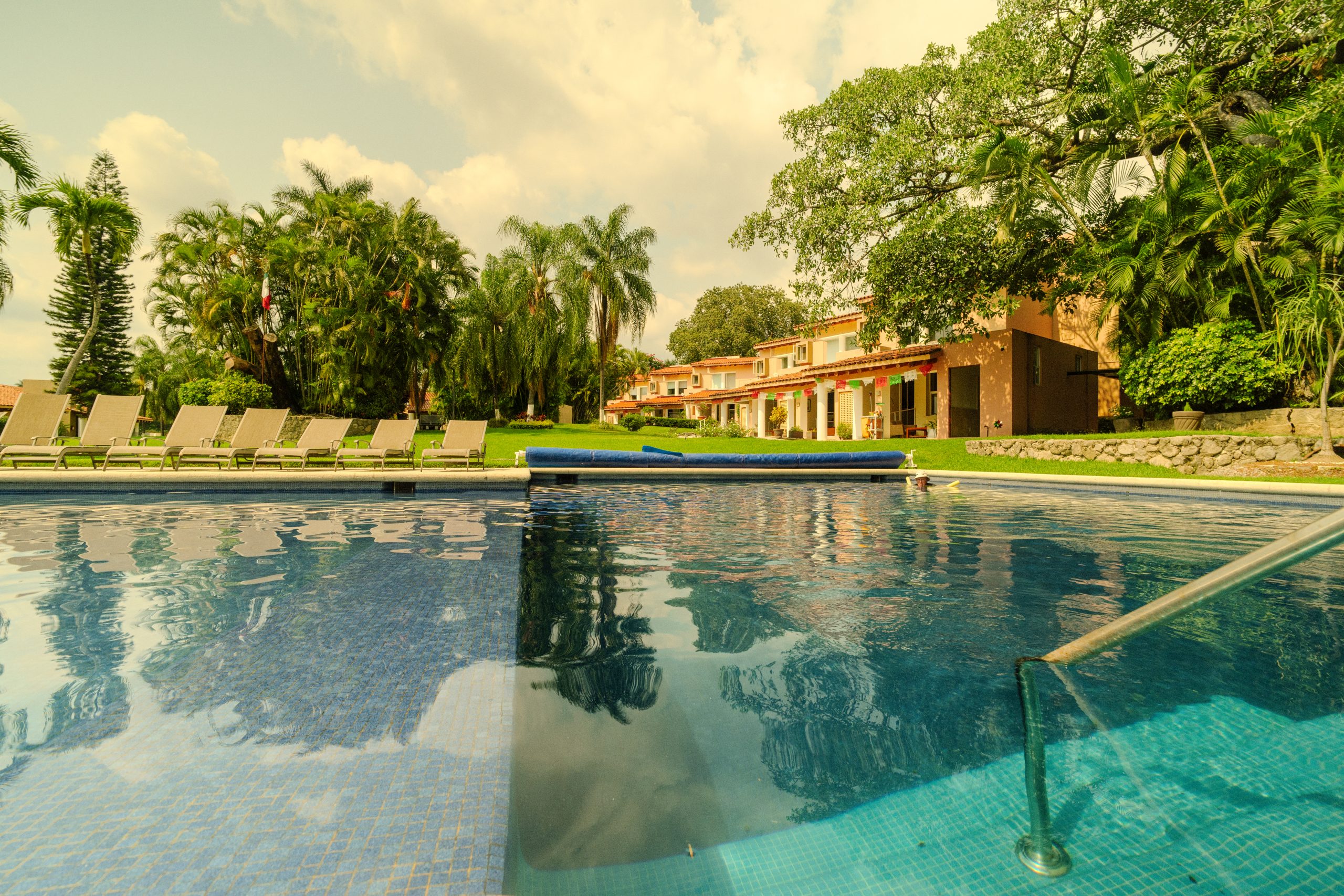 Image gallery marquee